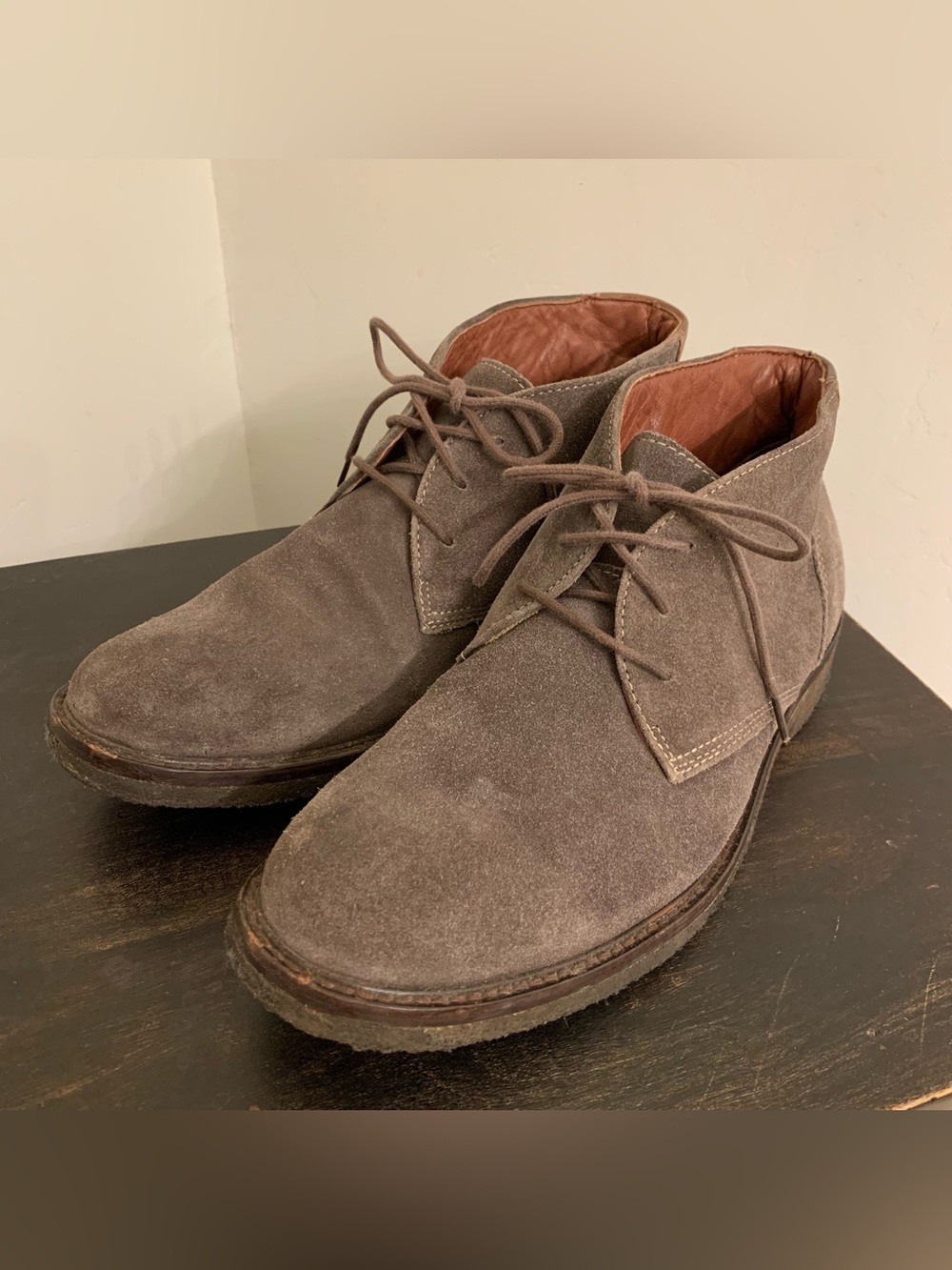 Johnston & Murphy Men’s 8.5 Sheepskin Copeland Chukka Casual Gray Suede Boots